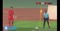 U20女足2-0领先！黎巴嫩女足门将防角球失误，刘玲门前将球碰进