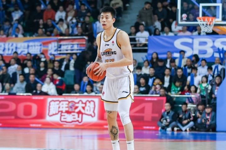 张镇麟的B类合同还剩最后一年 明年夏天有资格签顶薪