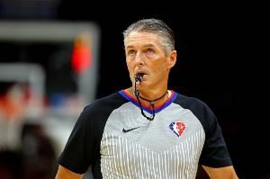 美媒：NBA将利用AI技术辅助判罚 将回放审查时间缩短80%