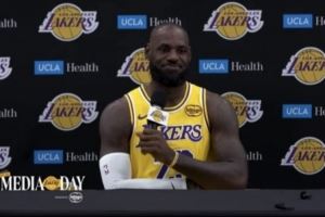 詹姆斯：我会和妻子女儿共同决定还要打多久 和东契奇等队友无关