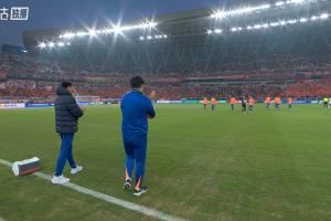 阻击争冠3队！韩鹏上任后3-1海港、6-0国安、3-3申花，仅1-2蓉城